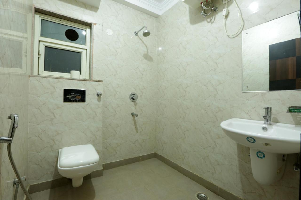 Hotel Green Plaza At Airport New Delhi Exterior photo