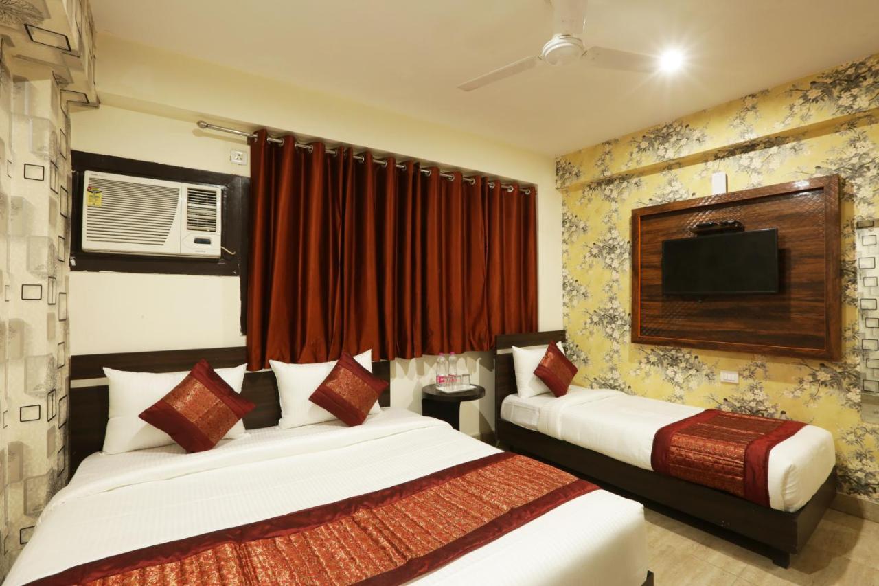 Hotel Green Plaza At Airport New Delhi Exterior photo