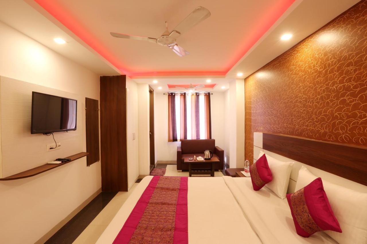 Hotel Green Plaza At Airport New Delhi Exterior photo