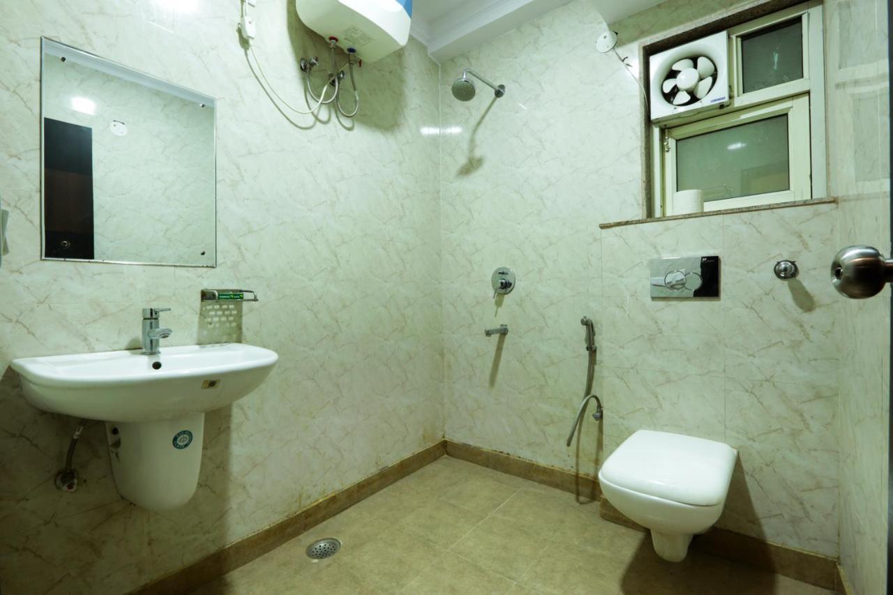 Hotel Green Plaza At Airport New Delhi Exterior photo