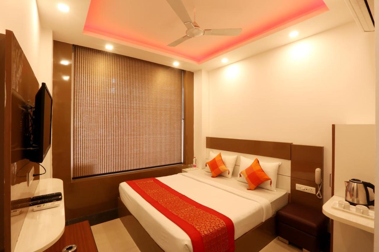 Hotel Green Plaza At Airport New Delhi Exterior photo