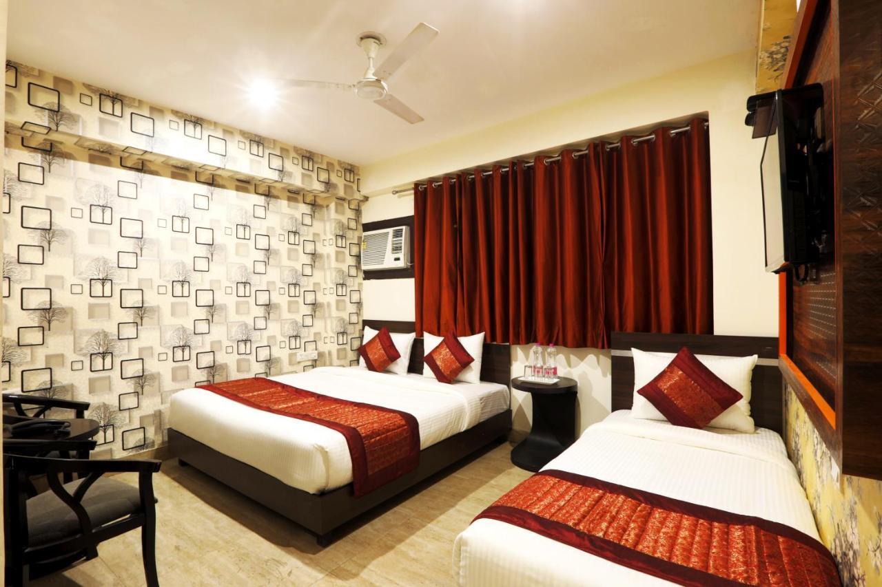 Hotel Green Plaza At Airport New Delhi Exterior photo